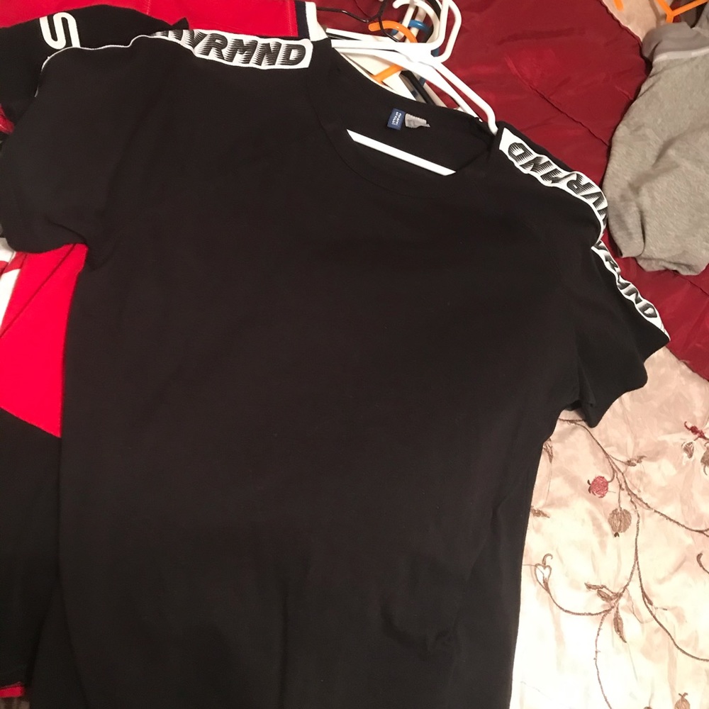 Black shirt